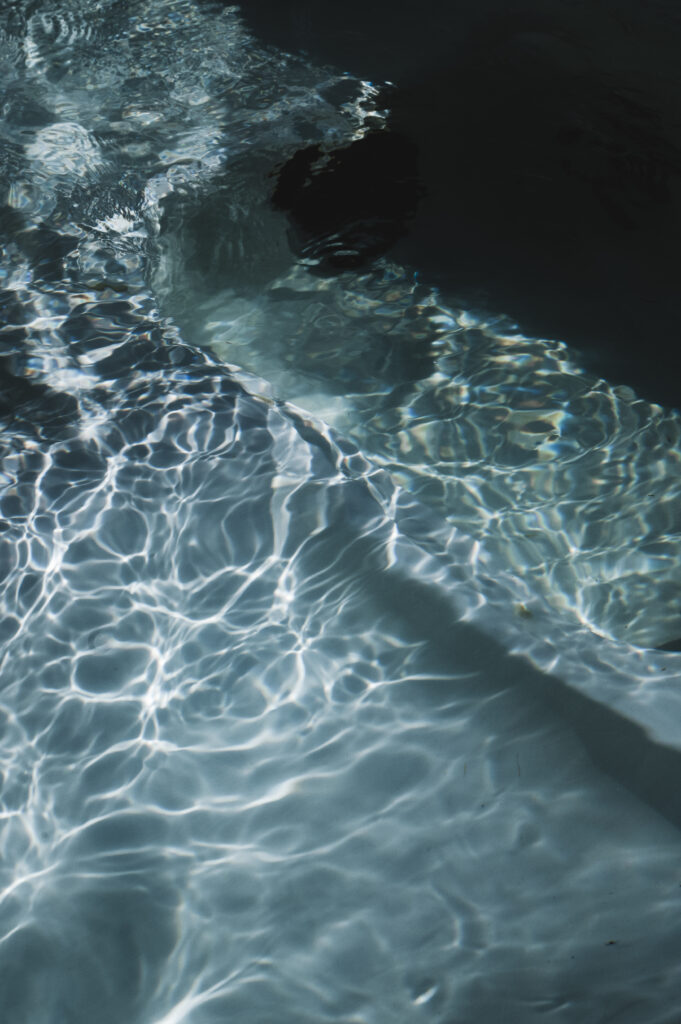 Masseria Rauccio, acqua della piscina a sfioro